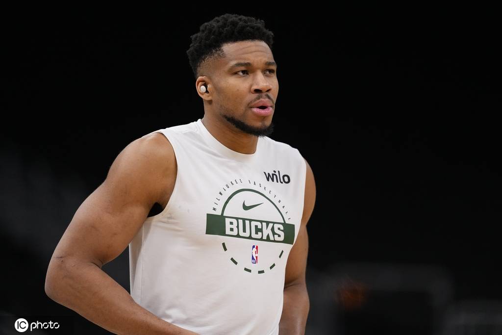 曝勇士为得到字母哥愿付出一切 除了库里都能动